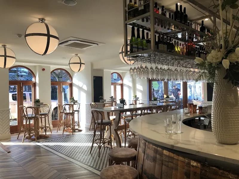 Barrique Wine Bar, Cafe & Deli