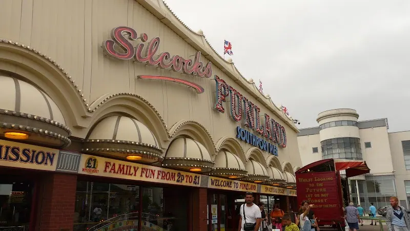 Silcock's Funland - Milly's Diner