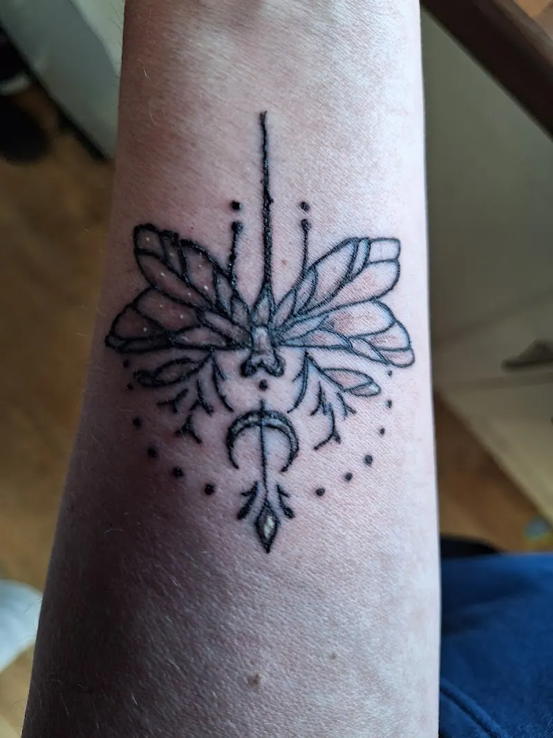 Tranzform Body Piercing and Tattoos